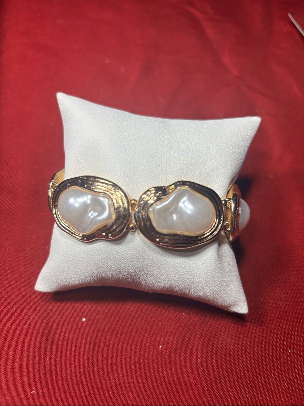 New Gold Pearl Statement Bracelet - Women Jewelry MSRP $40
